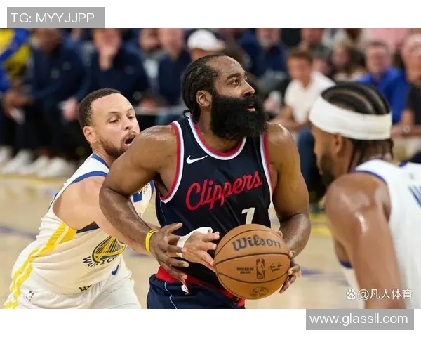 勇士与快船季后赛第三场精彩回放全程录像分析与精彩瞬间汇总