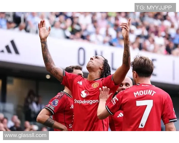 英超精彩对决回顾富勒姆主场迎战曼联全场录像集锦分析